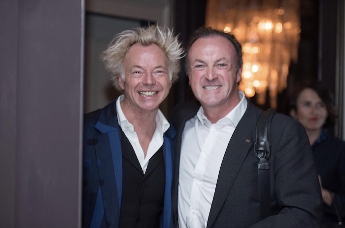 Two supporters at a Salon Opera reception